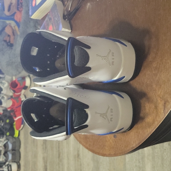 Jordan - Picture 3 of 3